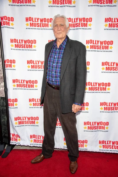 George Lazenby Bierze Udział Gali Otwarcia Wystawy Pogromcy Duchów Hollywood — Zdjęcie stockowe