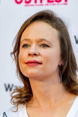 Thora Birch, 19 Ağustos 2021 'de Amerika Yönetmenler Birliği, Los Angeles, CA' da düzenlenen 