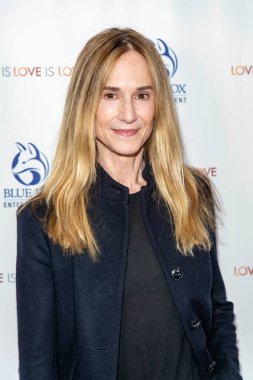 Holly Hunter - Aktris Blue Fox Entertainment 