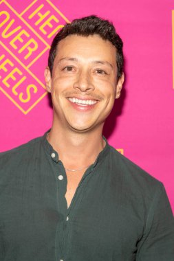 Reynaldo Pacheco, 14 Kasım 2021 'de Pasadena, Pasadena' daki 