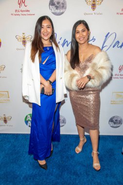 Gift Kittianantthawat, Sara Thongchoet, 4 Aralık 2021 'de Kraliçe Violet Restaurant, Batı Hollywood, CA' da düzenlenen Ünlü Kadın Oyuncu Nimi Adokiye ve Danny Eley Bebek Duşu 'na katıldı.