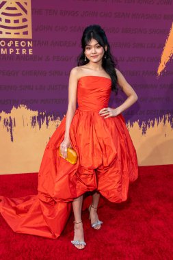 Momona Tamada, 11 Aralık 2021 'de Beverly Hilton, Beverly Hills, CA' da 19. Unutulmaz Gala 'ya katılıyor.