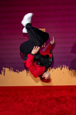 Andy Lee 11 Aralık 2021 'de Beverly Hilton, Beverly Hills, CA' daki 19. Unutulmaz Galaya katılıyor.