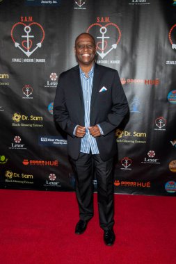 Tyrone Dubose, S.A.M. tarafından sunulan 