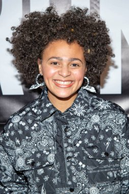 Montana Jacobowitz, 19 Aralık 2021 'de WeWork Theater, Century City' de 