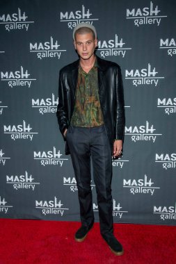 Francesco Guthe, 17 Şubat 2022 'de Hollywood' daki W Hollywood Otel 'de düzenlenen 