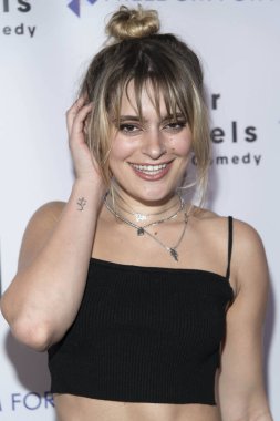 Phia Blomquist, 18 Şubat 2022 'de Hollywood Roosevelt Oteli' nde 