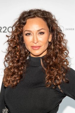 Sofia Milos, Tracy Park Galerisi, 26 Şubat 2022 'de Tracy Park, Malibu, CA' da Amazon 'u Kurtarmak İçin 