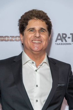Jeff Lazarus, Suzanne DeLaurentiis Prodüksiyon 'a katılıyor ve 25 Mart 2022' de Universal Hilton, Universal City 'de 94. Oscar' ını kutluyor.