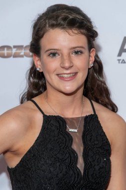 Kenadea Banks, Suzanne DeLaurentiis Prodüksiyon 'a katılıyor Gaziler ve Universal Hilton, Universal City' de 25 Mart 2022 'de 94. Oscar' ını kutluyor.