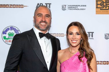 Joe ve Lacy Murt Suzanne DeLaurentiis Prodüksiyon Onurlu Gaziler 'e katıldı ve Universal Hilton, Universal City' de 25 Mart 2022 'de 94.