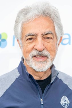 Joe Mantegna, 2 Mayıs 2022 'de Lakeside Country Club, Toluca Lake, CA' da düzenlenen 15. Geleneksel Ünlü Golf Turnuvası 'na katıldı.