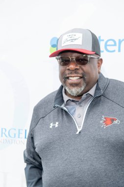 Cedric The Entertainer, 2 Mayıs 2022 'de Lakeside Country Club, Toluca Lake, CA' da düzenlenen 15. Geleneksel Ünlü Golf Turnuvasına katıldı.
