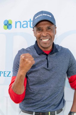 Sugar Ray Leonard, 2 Mayıs 2022 'de Lakeside Country Club, CA' da düzenlenen 15. Geleneksel Ünlü Golf Turnuvası 'na katıldı.