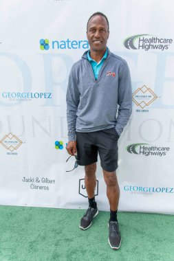 Willie Gault, 2 Mayıs 2022 'de Lakeside Country Club, CA' da düzenlenen 15. Geleneksel Ünlü Golf Turnuvası 'na katıldı.