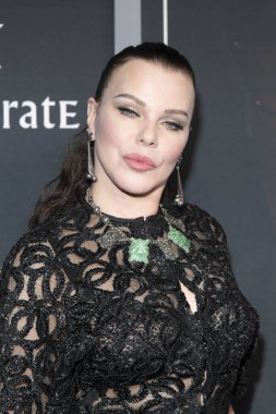 Debi Mazar, 4 Mayıs 2022 tarihinde Liaison Restaurant, Los Angeles, CA 'da Netflix serisi The PENTAVERATE için Los Angeles After Party' ye katılır.