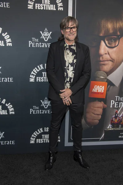 Tim Kirkby, 4 Mayıs 2022 'de Liaison Restaurant, Los Angeles, CA' da Netflix serisi The PENTAVERATE için Los Angeles After Party 'ye katılır.