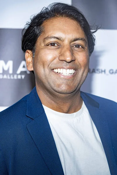 Rajan Shandil 14 Mayıs 2022 'de Los Angeles, CA' daki Mash Galerisi Büyük Açılışı 'na katıldı.