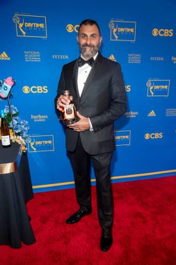 Michael Indjeian 18 Haziran 2022 'de Pasadena Kongre Merkezi' nde 49. Gündüz Emmy Yaratıcı Sanatlar ve Yaşam Boyu Seremoni Hediye Töreni 'ne katıldı.