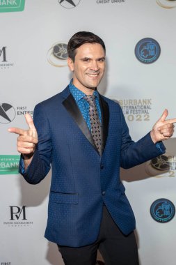 Kash Hovey, 11 Eylül 2022 'de Burbank, Burbank' ta 14. Burbank Film Festivali - Kapanış Gecesine katıldı.