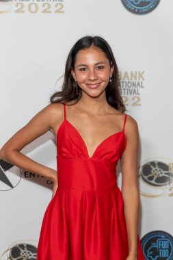 Paula Velasquez, 11 Eylül 2022 'de Marriott Burbank, Burbank, CA' da 14. Burbank Film Festivali Kapanış Gecesine katıldı.