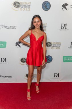 Paula Velasquez, 11 Eylül 2022 'de Marriott Burbank, Burbank, CA' da 14. Burbank Film Festivali Kapanış Gecesine katıldı.