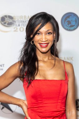 Courtney Olivier, 11 Eylül 2022 'de Burbank, Burbank' ta 14. Burbank Film Festivali - Kapanış Gecesine katıldı.