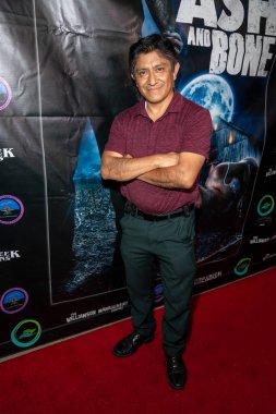 Cesar Hilario 28 Eylül 2022 'de Laemmle Town Center 5, Encino, CA' da 