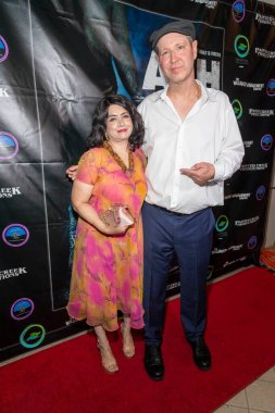 Yeena Fisher, Joe Williamson 28 Eylül 2022 'de Laemmle Town Center 5, Encino, CA' da 