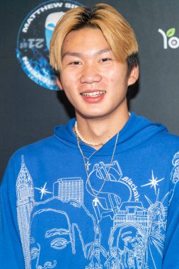 Ryan Tang, Matthew Sieverin 'in 21. Doğum günü partisine 30 Eylül 2022' de Beverly Hills, CA 'da katılıyor.
