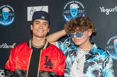 Sal Abonce, Matthew Sieverin, 30 Eylül 2022 tarihinde Beverly Hills, CA 'da Matthew Sieverin' in 21. doğum günü partisine katıldı.