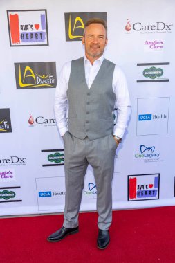 Christopher M. Dukes, 2 Ekim 2022 'de DanceFit LA, Los Angeles, CA' da Kurtis Blow 'un yer aldığı Ava' nın Kalp Vakfı Hip Hop Transplant Dance Party 'sine katıldı.