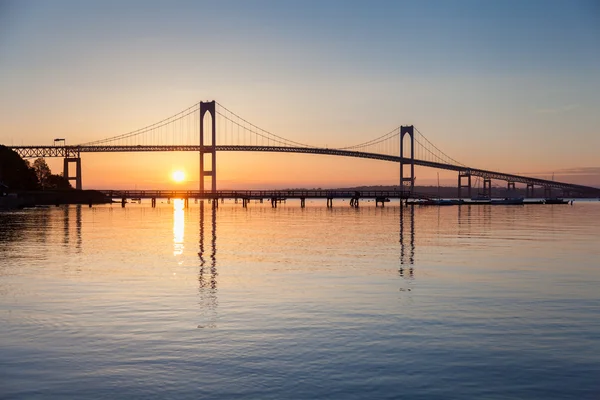 Amanecer puente Newport — Foto de Stock