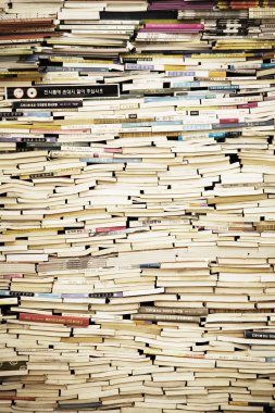 birçok kitap ve dergilerde Kitabevi
