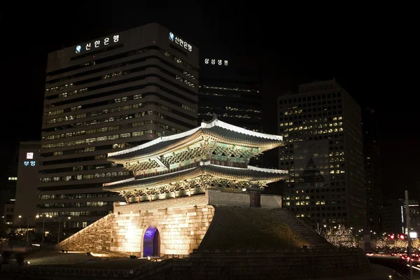 Namdaemun Gate em Seul — Fotografia de Stock