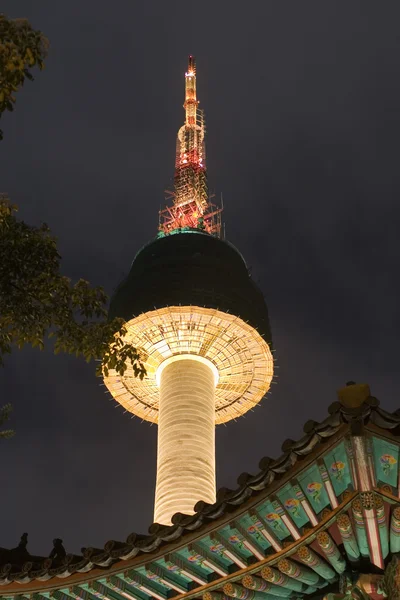 Wieża Namsan — Zdjęcie stockowe