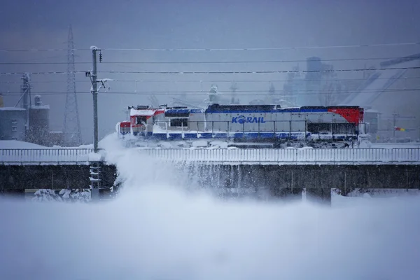 Special train cleans railroad — Stock Photo, Image