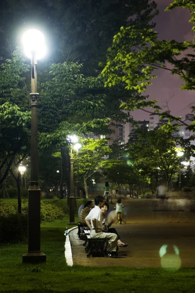 Pessoas em Yeouido Park — Fotografia de Stock