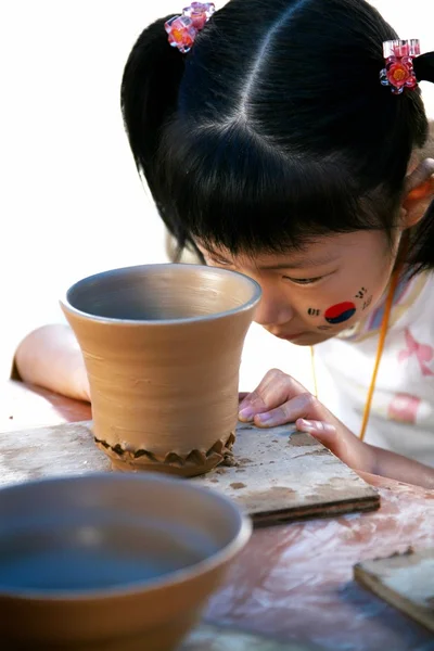Children experience  Pottery Festival — Stock Photo, Image