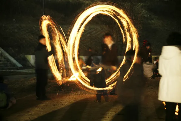 Fire show Daeboreum Full Moon Festival — Stock Photo, Image