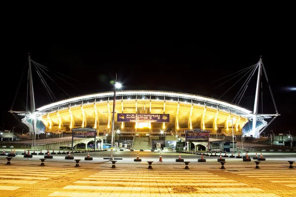 Vista notturna del Korea Sports Complex Stadium — Foto Stock