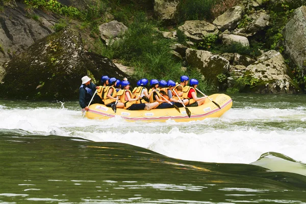 Rafting sur le fleuve Dong en Corée du Sud — Photo