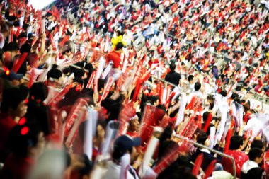 Kalabalığı eğlendirmekten