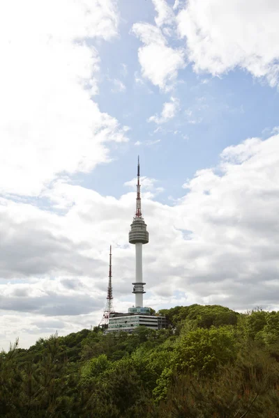 Věž Namsan — Stock fotografie