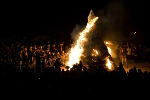 Yangın daeboreum dolunay Festivali göster — Stok fotoğraf
