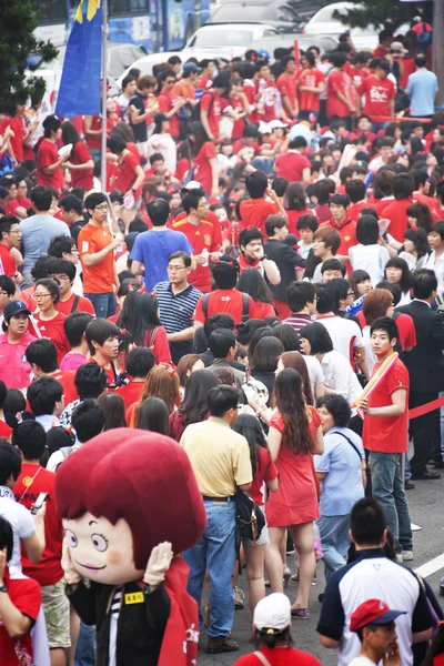 World Cup street cheering crowd in South Korea — Stock Photo, Image