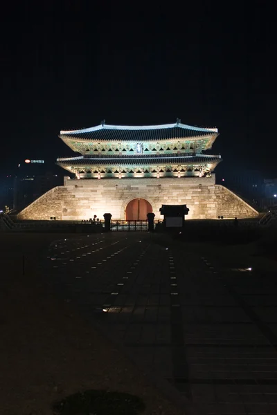 Beautiful night view  Namdaemun — Stock Photo, Image