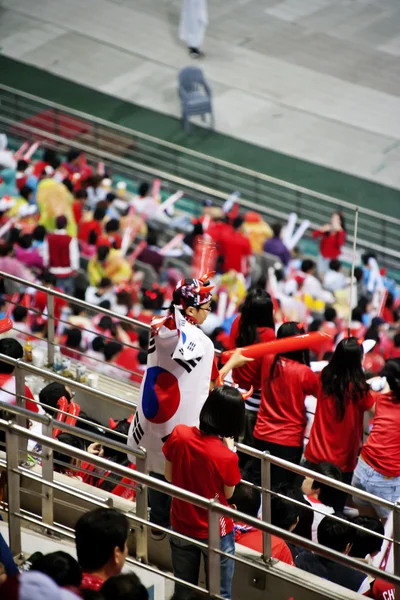 Animando a la multitud —  Fotos de Stock