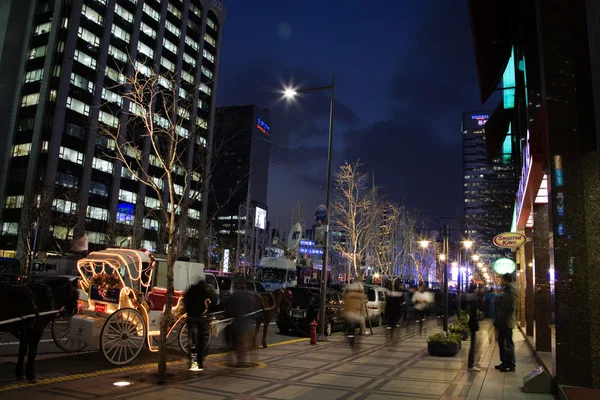 Beautiful night view of the street in Seoul — Stock Photo, Image