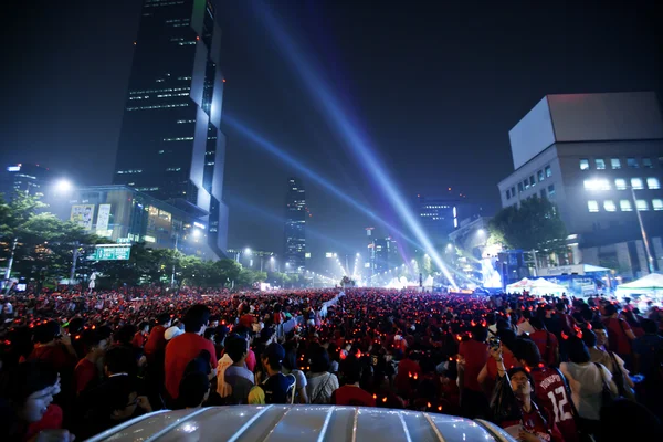 World cup gatan jublande folkmassa i Sydkorea — Stockfoto